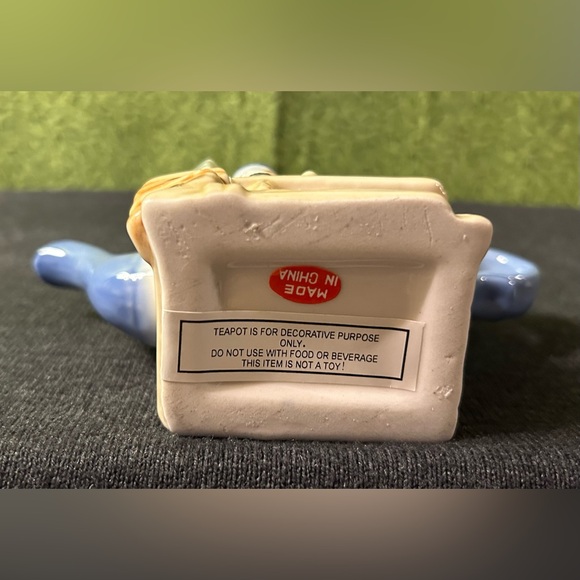 Tag Sale Design Tea Pot New In Box - Picture 7 of 10